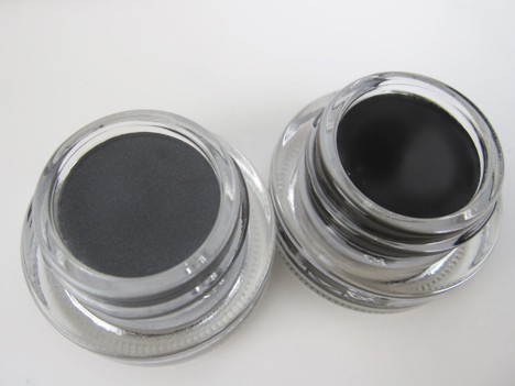 MAC Fluidlines met medium antracietgrijs verpakt met zilveren glanstint en zwartgeblakerde bruine tint