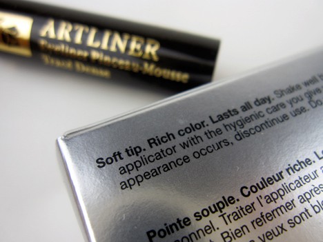 Nadere blik op Lancome's ARTLINER Precision Point Eyeliner verpakking