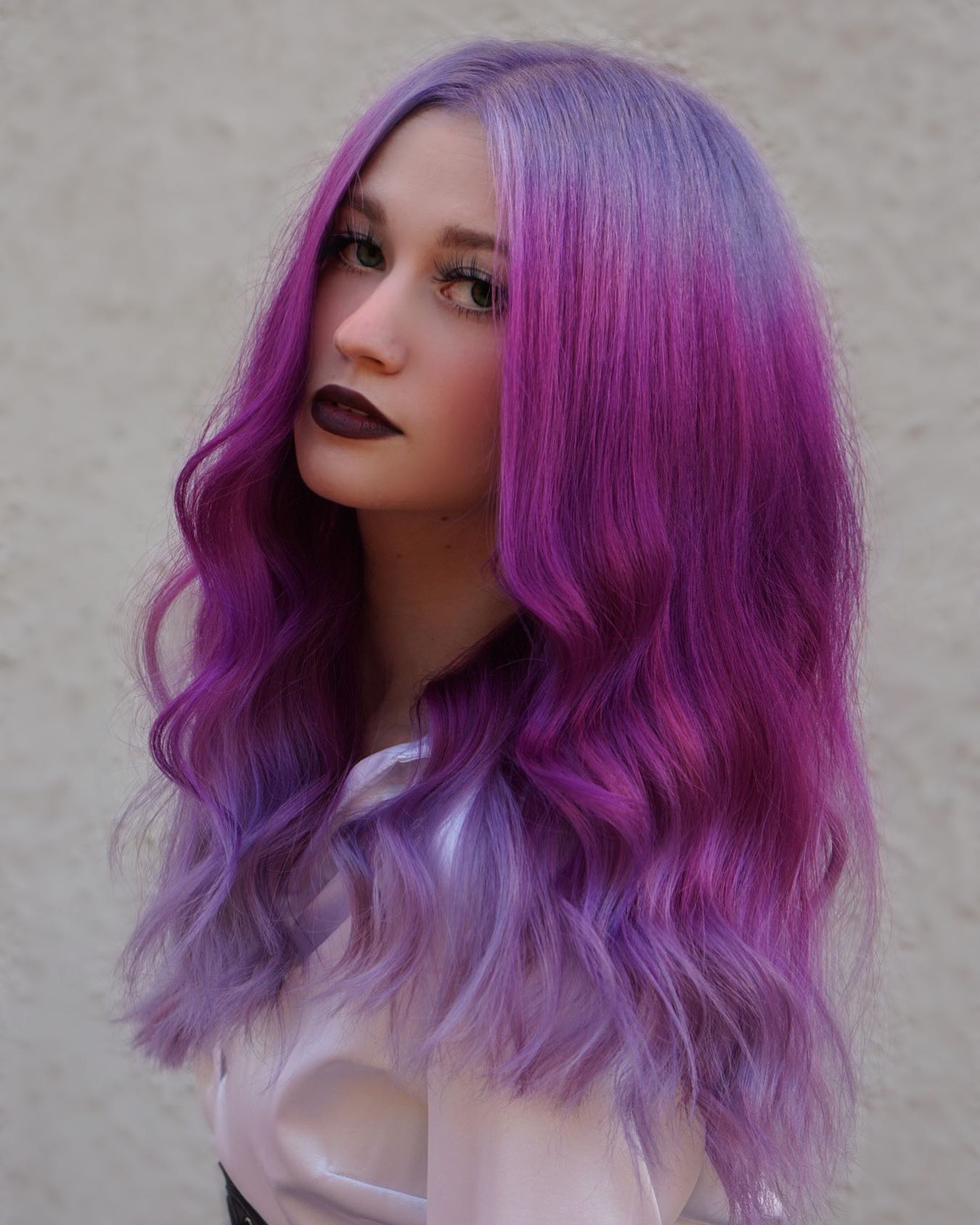 Lavendel en Magenta kleuren op lang haar