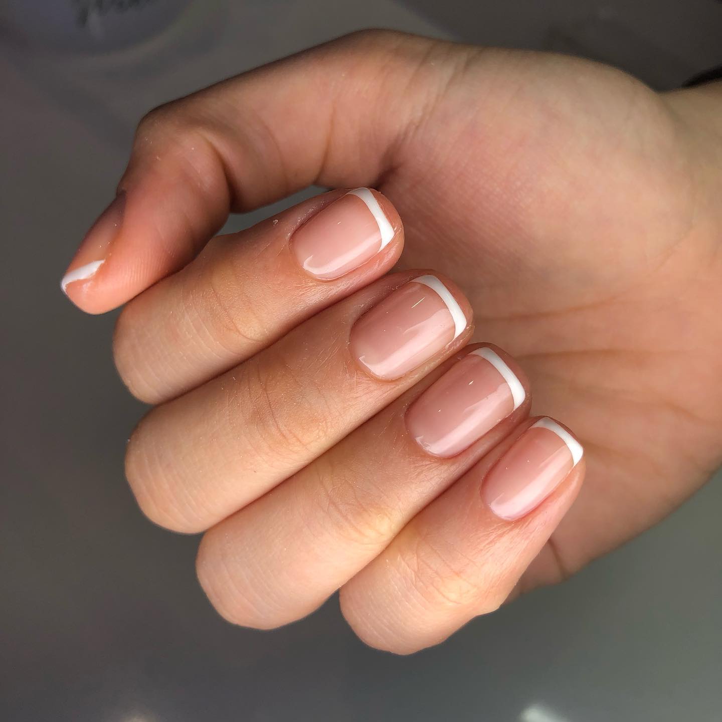 Korte French Manicure met Witte Tips