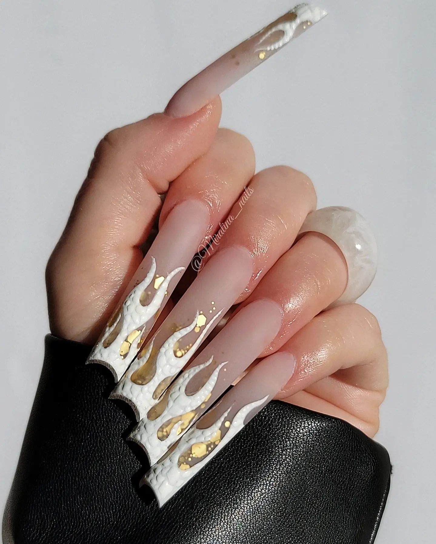 Lange acryl vierkante witte vlam nagels