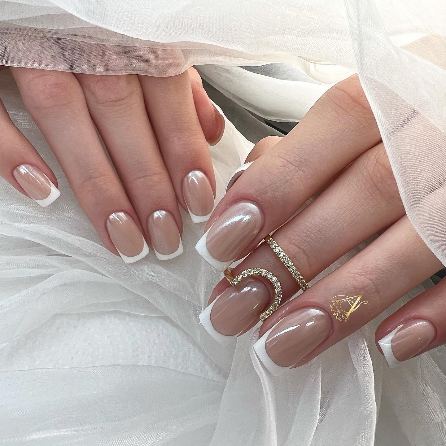 French Manicure met glanzende topcoat