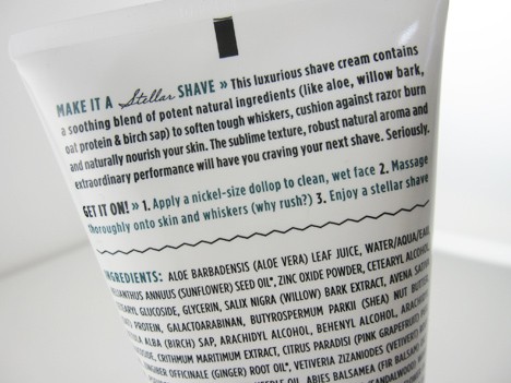 Nadere blik op Ursa Major Stellar Shave Cream beschrijving tekst verpakking