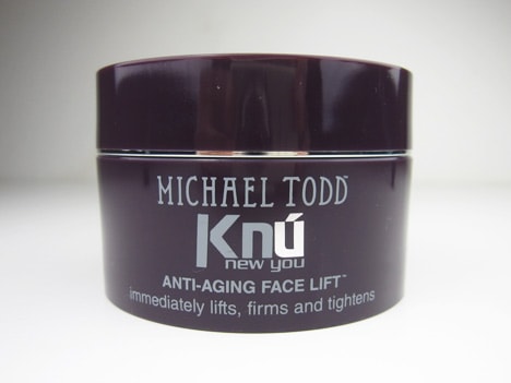 Nadere blik van Michael Todd KNU Anti-Aging Face Lift