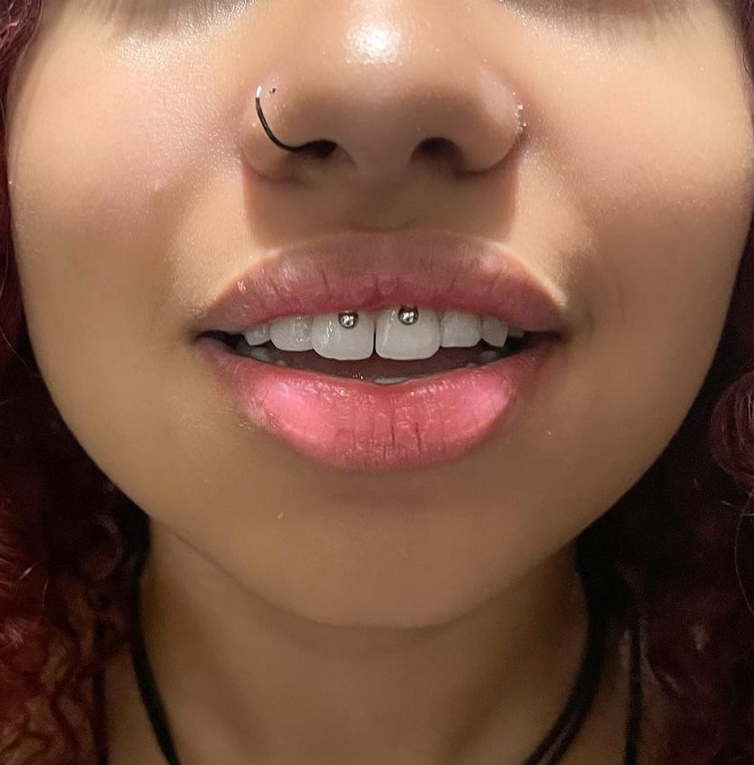 Smiley Lip Piercing