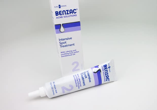 We Heart Dit is introductie van Benzac Acne Solutions - iets nieuws in acne producten met een ingrediënt dat je misschien al om je polsen draagt