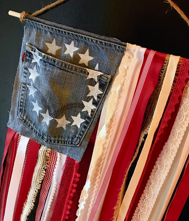 Amerikaanse vlag gemaakt met denim en lint