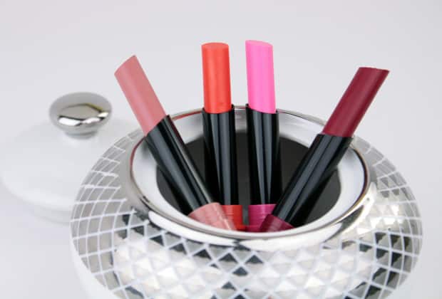 NYX-Pluche-Gel-Lipstick-review-1