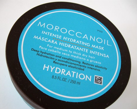 Moroccanoil Intense Hydrating Mask met zwarte en lichtblauwe verpakking 