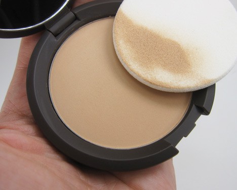 BECCA Perfect Skin Mineral Powder Foundation Beoordeling