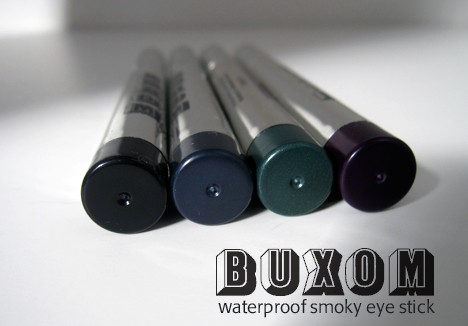 Buxom Waterproof Smoky Eye Sticks beoordeling